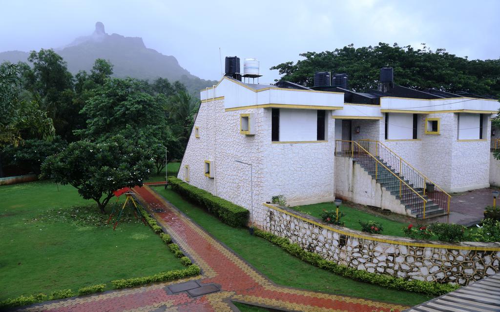 Panoramic Resort Panvel Karnāla エクステリア 写真