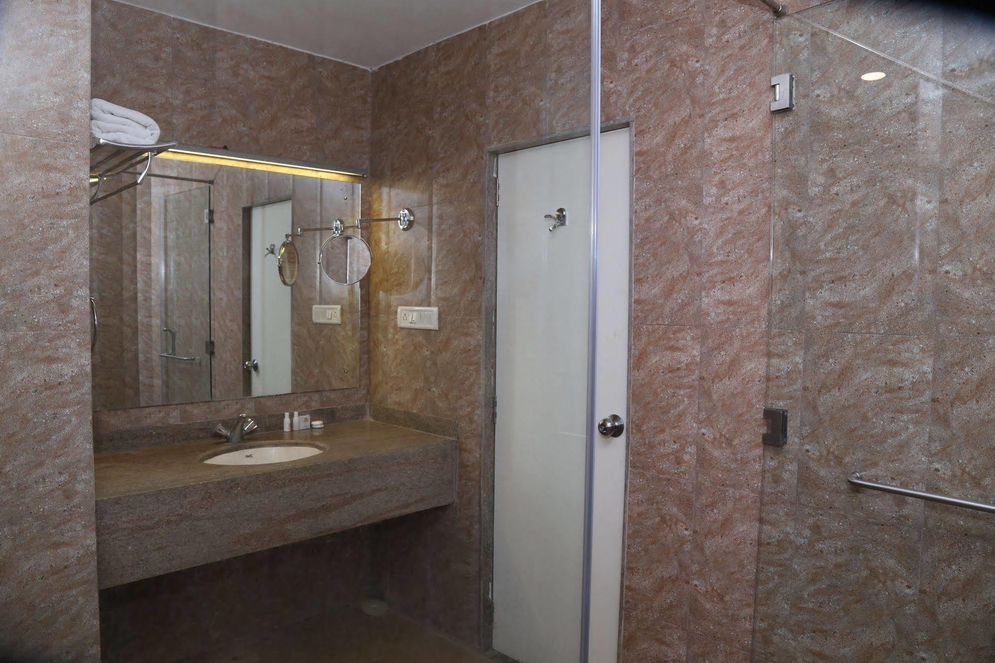 Panoramic Resort Panvel Karnāla エクステリア 写真