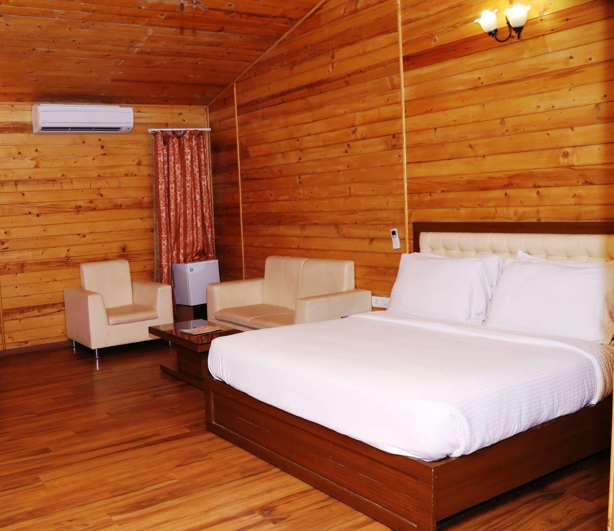 Panoramic Resort Panvel Karnāla エクステリア 写真