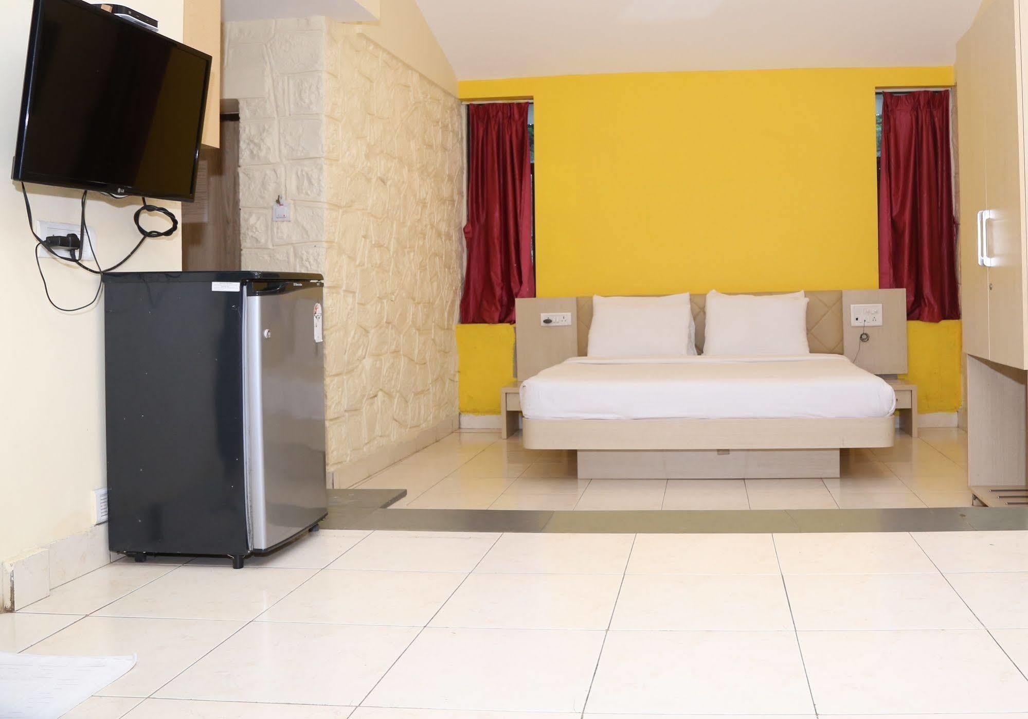 Panoramic Resort Panvel Karnāla エクステリア 写真